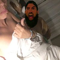 LÄCKTA FOTON