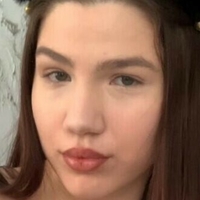 Aarianaas Naken