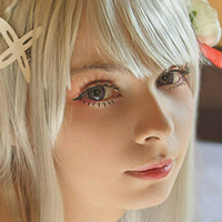 akariia Naken