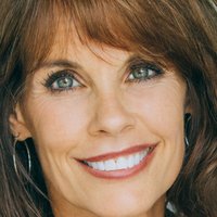 Alexandra Paul Naken