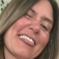 Ali Smiles Naken