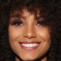 Alicia Aylies Naken
