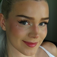 Alix Ablaze Naken