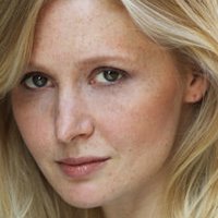 Amber Paul Naken