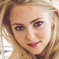 AnnaSophia Robb Naken