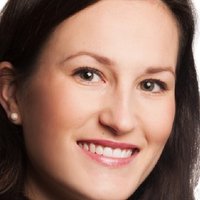 Annika Walter Naken