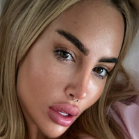 Arabella Lajares Naken