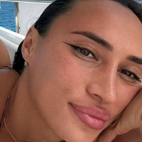 Astrid nelsia officiel Naken