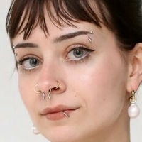 Aynsleigh Escher Naken