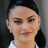 Camila Mendes Naken