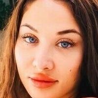 Casey Cherries Naken