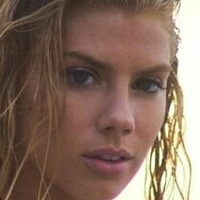 Charlotte Naken