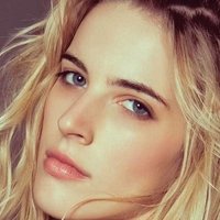 Chloë Holmes Naken