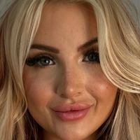 Daisy May Naken