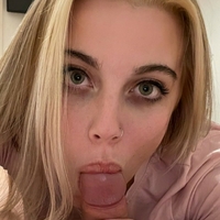 daisyevelane Naken