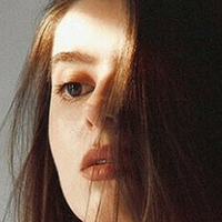 Daniela Raducu Naken