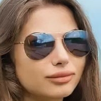 Daria Shy Naken