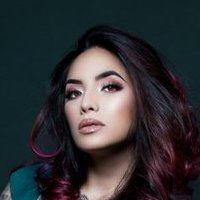 Davina Joy Naken