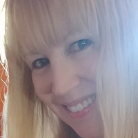 Debbie Naken