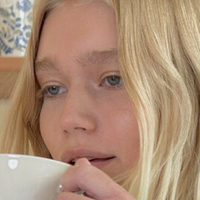 Dottir Model Naken