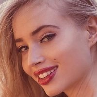 Elisabeth Ferrara Naken