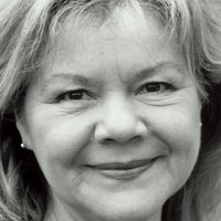 Elke Aberle Naken