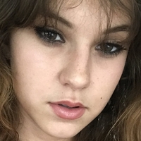 Ellie Eilish Naken