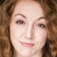 Emilia Graves Naken