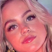 Emma Brooks Naken