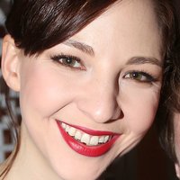 Erin Darke Naken