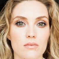 Evelyne Brochu Naken