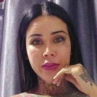 Fay Sexy Tatoo Naken