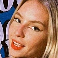 Fernanda Schneider Naken