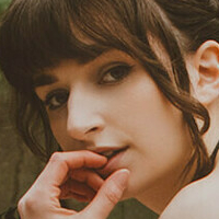 Flora Rodgers Naken