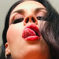 Foxy Sasha Naken