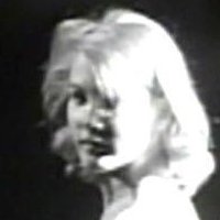 Gigi Darlene Naken