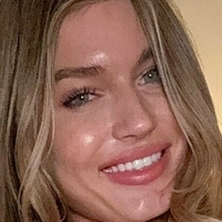 Hayley Maxfield Naken