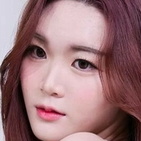 Hayun Naken