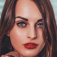 Hel Rae Naken