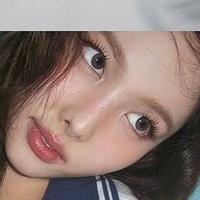 I’m Nayeon Naken