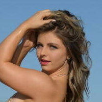 Jami Jones Naken