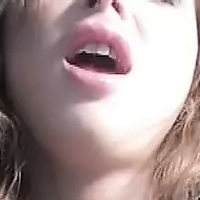 Jariuska Naken