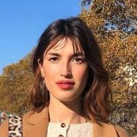 Jeanne Damas Naken