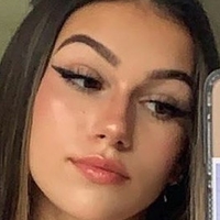 Julia Merekoulias Naken