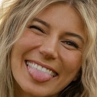 Julia Schäfer Naken