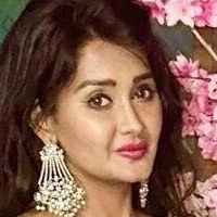 Kanchi Singh Naken