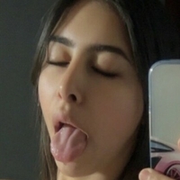 Katiaofficielle Naken