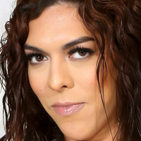 Kendra Sinclaire Naken