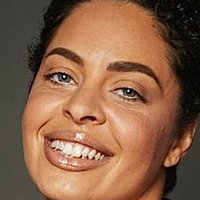 Laila Petrone Naken