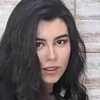 Larissa Liveir Naken